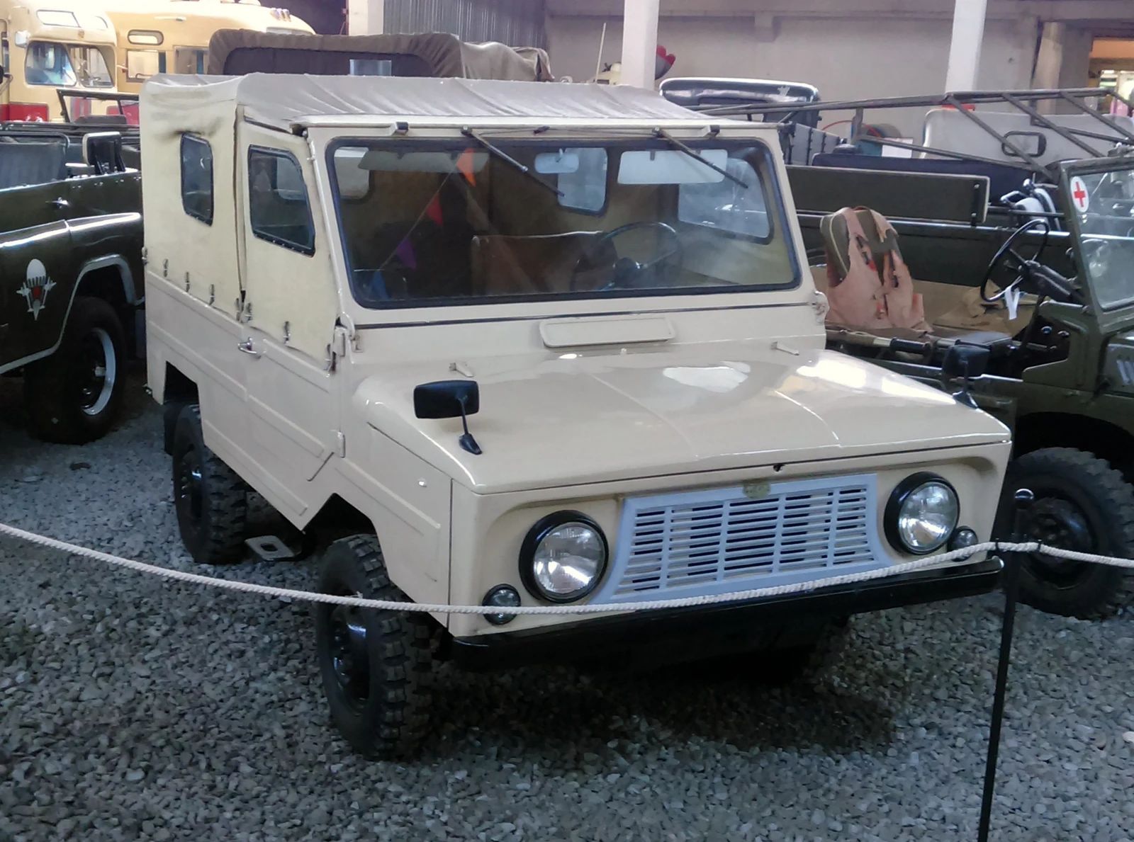 Так виглядав оригінальний ЛуАЗ 969 -- із двигуном внутрішнього згорання (ДВЗ)
