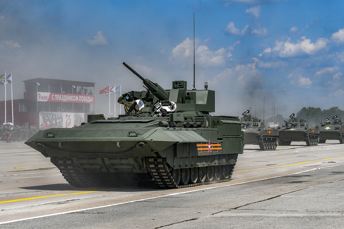 Важка рашистська БМП Т-15, ілюстративне фото довоєнних часів